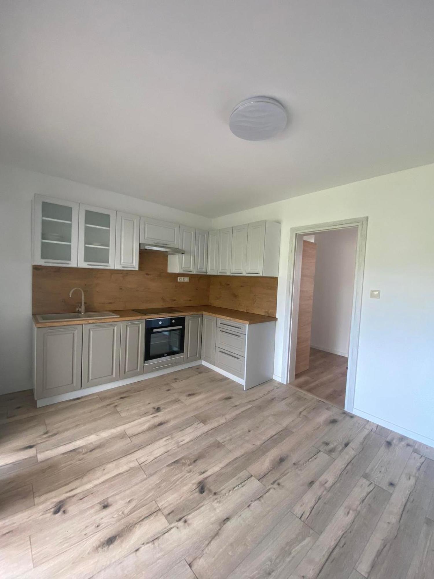 פריבידזה Apartman Nikol מראה חיצוני תמונה